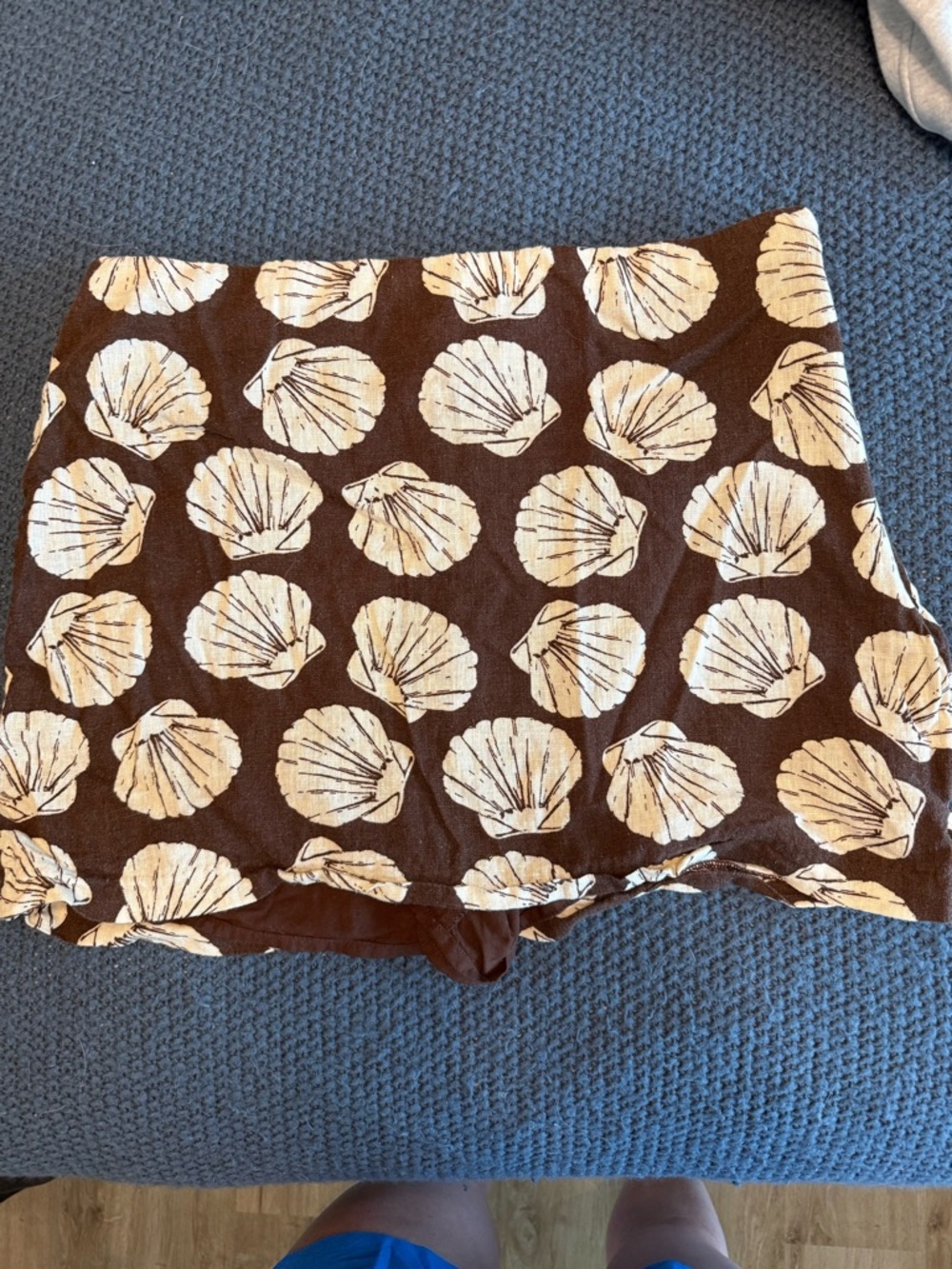 The A&F Scarlett Linen-Blend Mini Skort - Picture 2 of 3